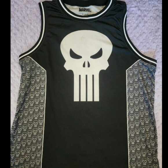 Marvel Punisher Jersey - XL - Picture 1 of 6